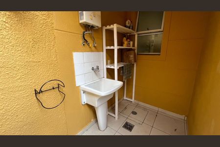 Casa de condomínio para alugar com 100m², 3 quartos e 2 vagasLavanderia