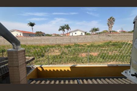 Casa de condomínio para alugar com 100m², 3 quartos e 2 vagasÁrea Externa Vista