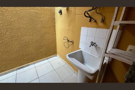 Casa de condomínio para alugar com 100m², 3 quartos e 2 vagasLavanderia