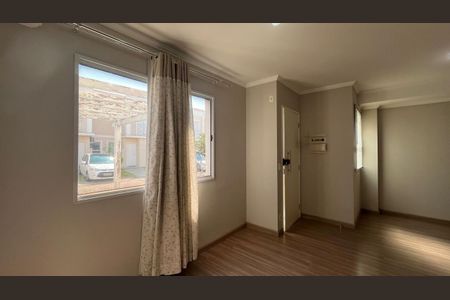 Casa de condomínio para alugar com 100m², 3 quartos e 2 vagasSuíte