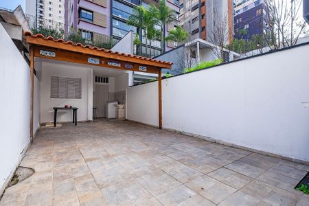 Casa à venda com 160m², 3 quartos e 2 vagas Casa à venda com 160m², 3 quartos e 2 vagasQuintal