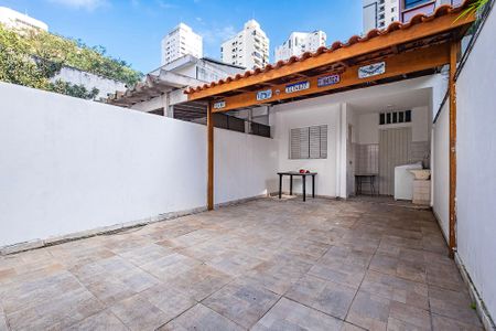 Casa à venda com 160m², 3 quartos e 2 vagas Casa à venda com 160m², 3 quartos e 2 vagasQuintal