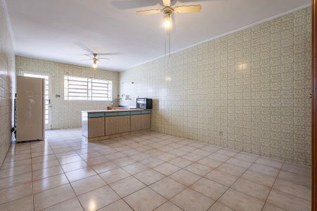 Casa à venda com 160m², 3 quartos e 2 vagas Casa à venda com 160m², 3 quartos e 2 vagasCozinha