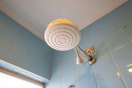 Casa à venda com 160m², 3 quartos e 2 vagas Casa à venda com 160m², 3 quartos e 2 vagasSuíte - Banheiro