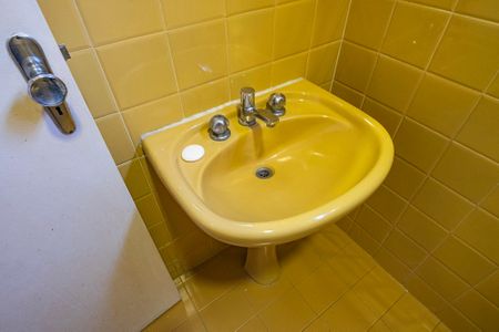 Casa à venda com 160m², 3 quartos e 2 vagas Casa à venda com 160m², 3 quartos e 2 vagasBanheiro