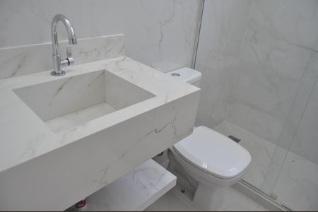 Casa à venda com 260m², 3 quartos e 4 vagasBanheiro do Quarto 1