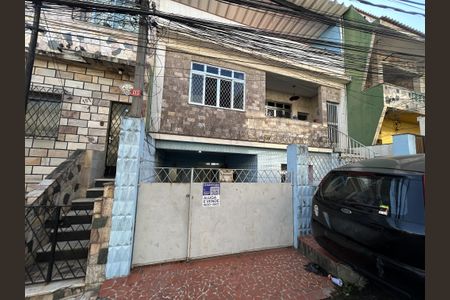 Casa à venda com 150m², 3 quartos e 1 vagaFachada + plaquinha