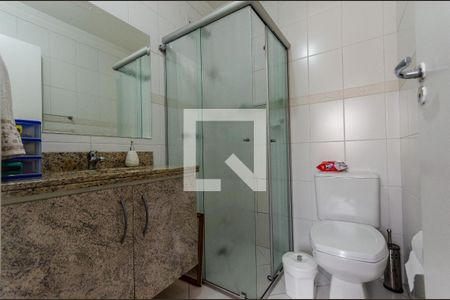 Casa de condomínio à venda com 246m², 3 quartos e 4 vagas