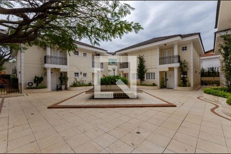 Casa de condomínio à venda com 246m², 3 quartos e 4 vagas