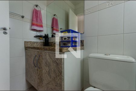 Casa de condomínio à venda com 246m², 3 quartos e 4 vagas