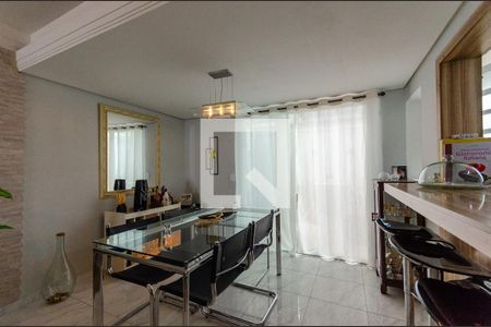 Casa de condomínio à venda com 246m², 3 quartos e 4 vagas