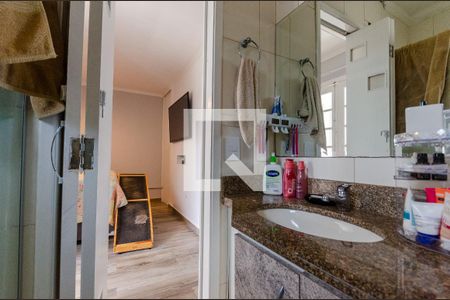 Casa de condomínio à venda com 246m², 3 quartos e 4 vagas