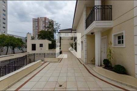 Casa de condomínio à venda com 246m², 3 quartos e 4 vagas