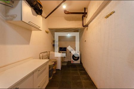 Casa de condomínio à venda com 246m², 3 quartos e 4 vagas