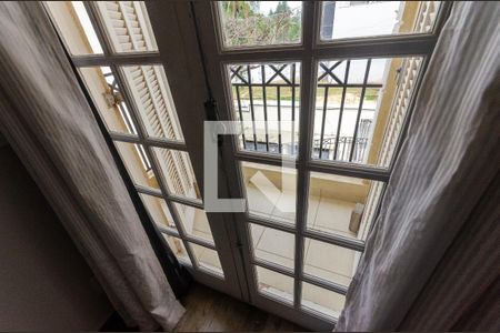 Casa de condomínio à venda com 246m², 3 quartos e 4 vagas