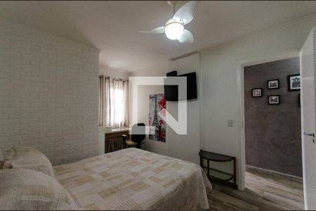 Casa de condomínio à venda com 246m², 3 quartos e 4 vagas