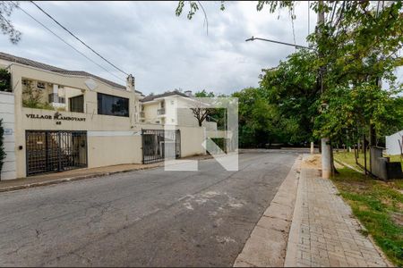 Casa de condomínio à venda com 246m², 3 quartos e 4 vagas