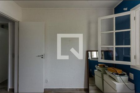 Casa de condomínio à venda com 246m², 3 quartos e 4 vagas