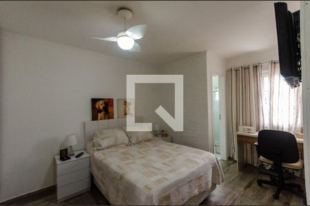 Casa de condomínio à venda com 246m², 3 quartos e 4 vagas