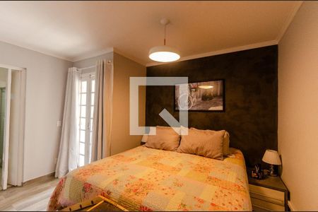 Casa de condomínio à venda com 246m², 3 quartos e 4 vagas