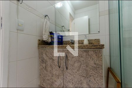 Casa de condomínio à venda com 246m², 3 quartos e 4 vagas