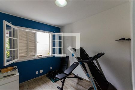 Casa de condomínio à venda com 246m², 3 quartos e 4 vagas