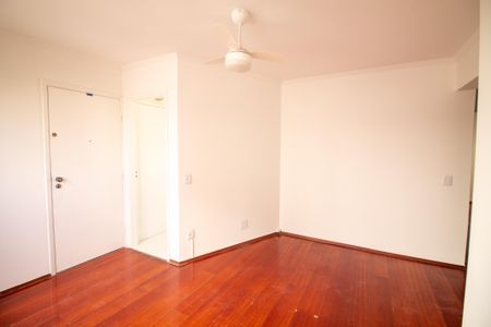 Sala de apartamento para alugar com 3 quartos, 67m² em Brooklin, São Paulo