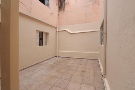 Casa para alugar com 40m², 1 quarto e sem vagaQuintal