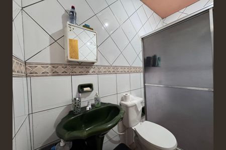 Casa à venda com 166m², 3 quartos e 2 vagasBanheiro