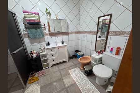 Casa à venda com 166m², 3 quartos e 2 vagasBanheiro Suíte