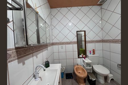Casa à venda com 166m², 3 quartos e 2 vagasBanheiro Suíte