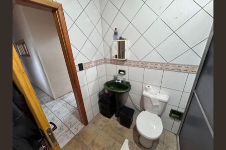Casa à venda com 166m², 3 quartos e 2 vagasBanheiro