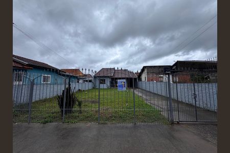 Casa à venda com 166m², 3 quartos e 2 vagasFachada