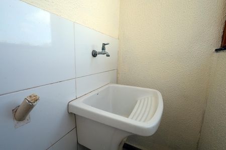 Apartamento para alugar com 76m², 2 quartos e 1 vaga Apartamento para alugar com 76m², 2 quartos e 1 vagaArea de Serviço