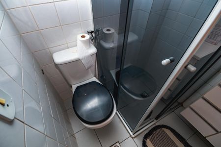 Apartamento à venda com 43m², 2 quartos e 1 vaga Apartamento à venda com 43m², 2 quartos e 1 vagaBanheiro