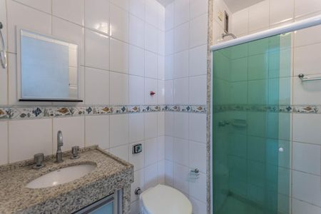 Banheiro de apartamento à venda com 1 quarto, 45m² em Maracanã, Rio de Janeiro