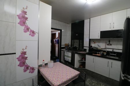 Apartamento à venda com 110m², 3 quartos e 2 vagasCozinha