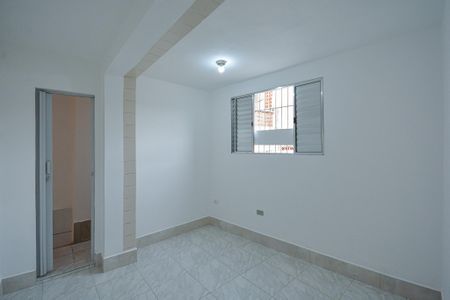 Quarto 2 de casa para alugar com 2 quartos, 100m² em Vila do Castelo, São Paulo