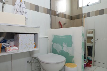 Casa de condomínio à venda com 80m², 2 quartos e 1 vagaBanheiro da Suíte