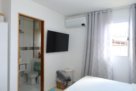 Casa de condomínio à venda com 80m², 2 quartos e 1 vagaSuíte