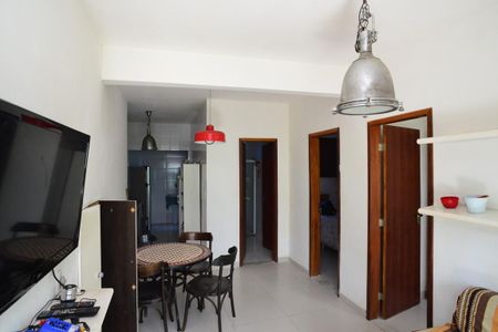 Sala de casa para alugar com 2 quartos, 86m² em Barra da Tijuca, Rio de Janeiro
