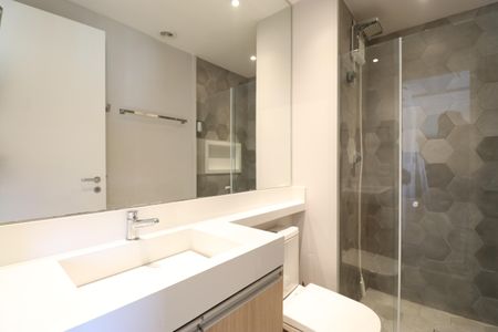 Banheiro de apartamento à venda com 1 quarto, 31m² em Água Branca, São Paulo