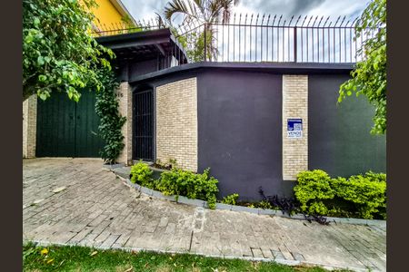 Casa para alugar com 170m², 3 quartos e 4 vagasFachada - Plaquinha