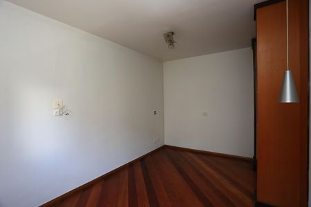 Casa à venda com 336m², 4 quartos e 4 vagas Casa à venda com 336m², 4 quartos e 4 vagasSuíte 4