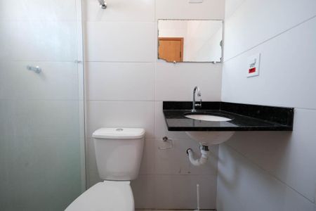 Casa de condomínio à venda com 83m², 2 quartos e 2 vagasBanheiro da Suíte 1