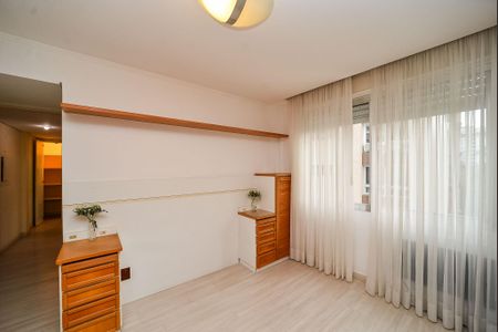 Apartamento à venda com 245m², 3 quartos e 2 vagas Apartamento à venda com 245m², 3 quartos e 2 vagasSuíte