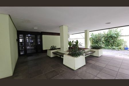 Apartamento à venda com 245m², 3 quartos e 2 vagas Apartamento à venda com 245m², 3 quartos e 2 vagasÁrea comum