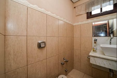 Apartamento à venda com 245m², 3 quartos e 2 vagas Apartamento à venda com 245m², 3 quartos e 2 vagasLavabo