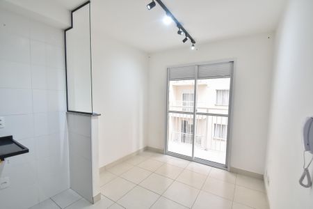 Sala de apartamento para alugar com 2 quartos, 39m² em Cambuci, São Paulo