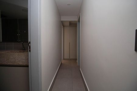 Apartamento para alugar com 165m², 3 quartos e 1 vaga Apartamento para alugar com 165m², 3 quartos e 1 vagaCorredor